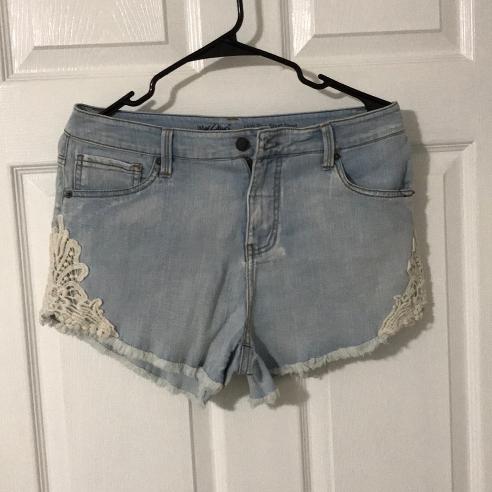 Lace detail shorts